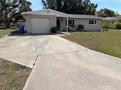 715 Harbor Dr S Dr S Venice, FL 34285