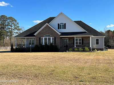 114 Plantation Creek Drive Vanceboro, NC 28586