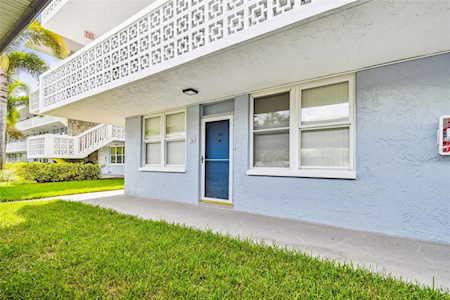 4880 Locust St NE #126 St. Petersburg, FL 33703