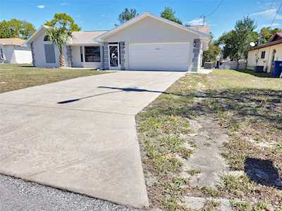 5148 Quintilis St Spring Hill, FL 34608