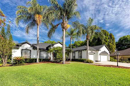 1401 Kensington Woods Dr Lutz, FL 33549