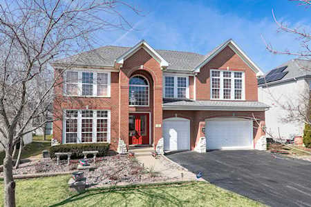 2 Alexander Ct Bolingbrook, IL 60490