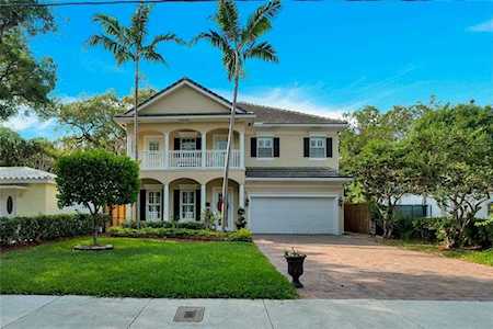 828 SW 16th Ct Fort Lauderdale, FL 33315