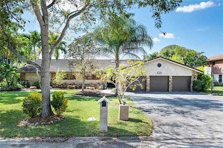 11060 NW 24th St Coral Springs, FL 33065