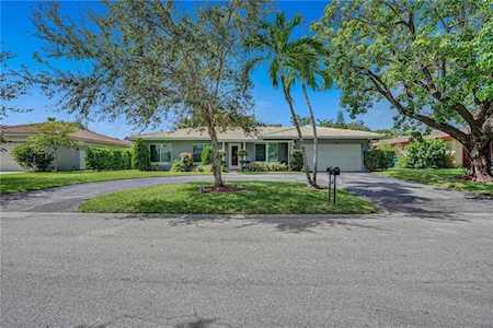 10560 NW 41st St Coral Springs, FL 33065