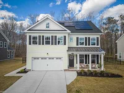 2912 Bluegrass Ln Virginia Beach, VA 23453