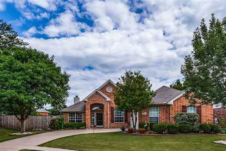 2411 Cruise Drive Grand Prairie, TX 75054
