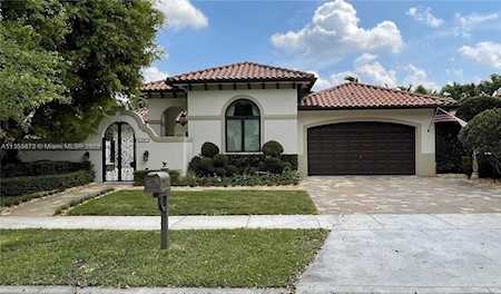 15961 NW 83rd Pl Miami Lakes, FL 33016
