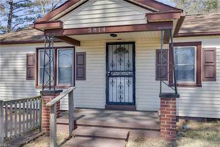 5814 W Norfolk Rd Portsmouth, VA 23703