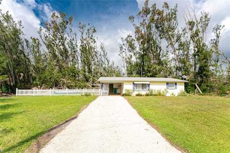 4275 Southland Ave Pt Charlotte, FL 33953