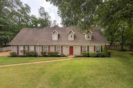 10245 W Crystal Creek Cv Collierville, TN 38017
