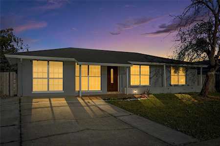 8208 Greenleaf CIRCLE Tampa, FL 33615