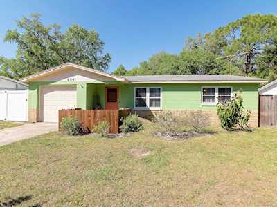 6941 Echo Lake Dr New Port Richey, FL 34653