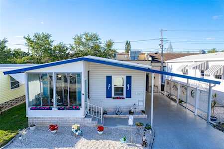 7150 40th PLACE N #69 St. Petersburg, FL 33709