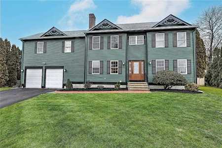9 Kristen Dr North Providence, RI 02911