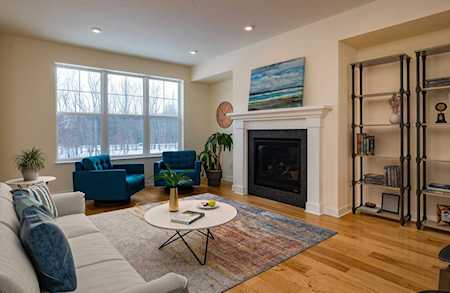 6949 Huckleberry Drive Minnetrista, MN 55331
