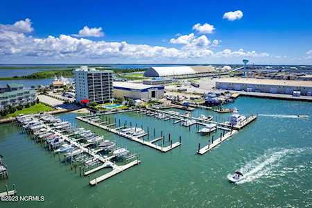 211 Arendell Street Morehead City, NC 28557