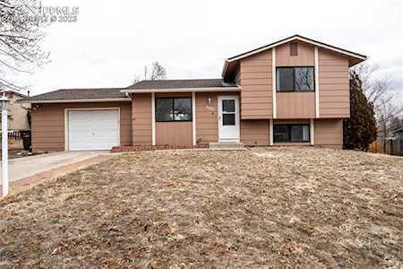 5125 Alturas Circle Colorado Springs, CO 80911