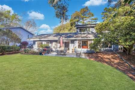 10 Camellia St Hilton Head Island, SC 29928