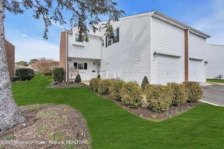 87 Walnut Dr Spring Lake Heights, NJ 07762