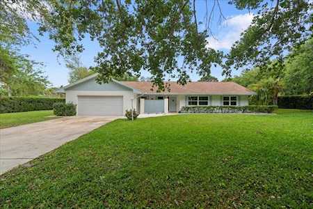 8314 SE Woodmere Street Hobe Sound, FL 33455