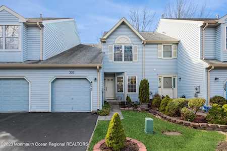 303 Century Way Manalapan, NJ 07726