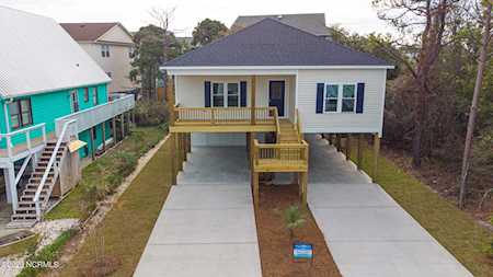 921 Whitecaps Lane Carolina Beach, NC 28428