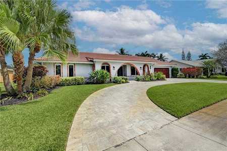 700 SW 75th Ter Plantation, FL 33317