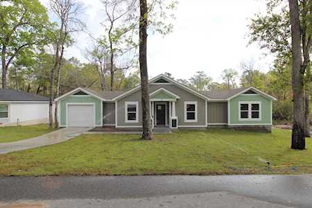 17 Lance Ln Crawfordville, FL 32327