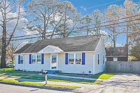 837 Providence Rd Chesapeake, VA 23325