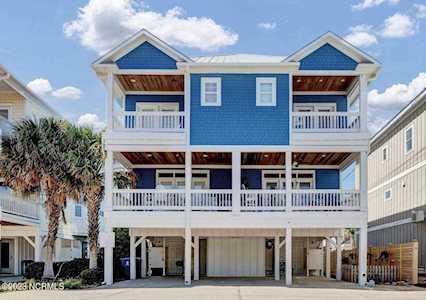 1506 S Lake Park Boulevard Carolina Beach, NC 28428
