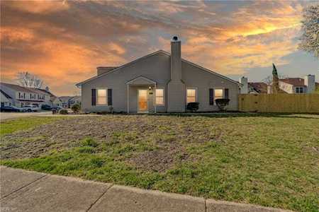 3911 Roebling Ln Virginia Beach, VA 23452