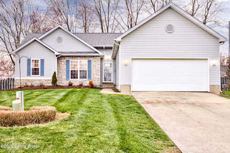 10505 Parkerwood Pl Louisville, KY 40229
