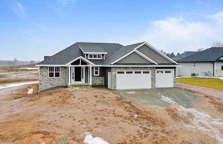 2117 Clover Field Dr Green Bay, Village of Suamico, WI 54313