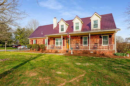 9806 Roanoke Dr Murfreesboro, TN 37129