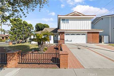 16042 Pitman Ln Huntington Beach, CA 92647