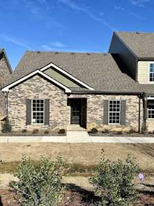 5604 Maples Retreat Dr Murfreesboro, TN 37127