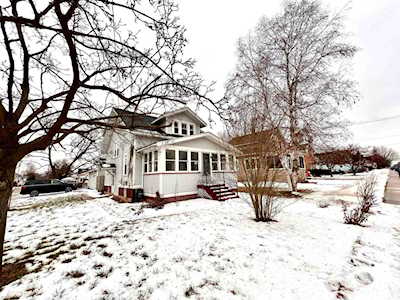 805 W 9th Ave Oshkosh, City of Oshkosh, WI 54902