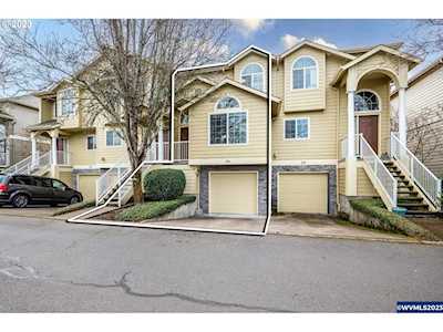 376 Crystal Springs LN Keizer, OR 97303