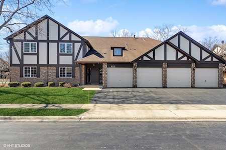 6212 Lake Park Ln #D Willowbrook, IL 60527