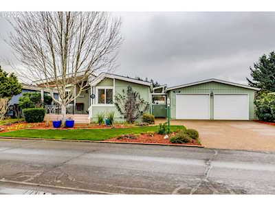 85687 Hampstead LN Eugene, OR 97405