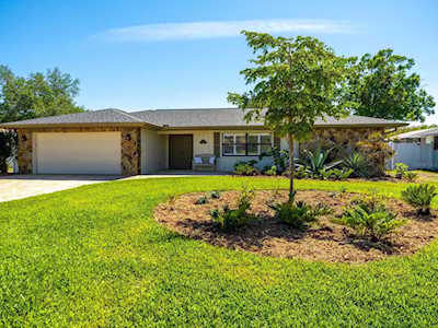 7203 Pointe West Blvd W Bradenton, FL 34209