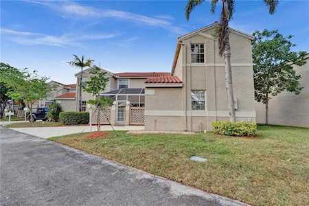 11051 Nautilus Dr Cooper City, FL 33026