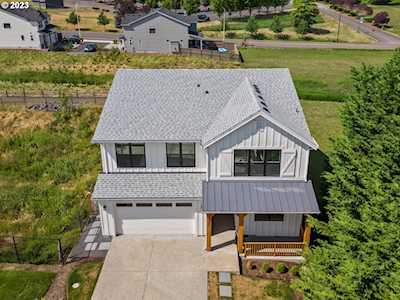 17385 SE Leopard LN Happy Valley, OR 97086