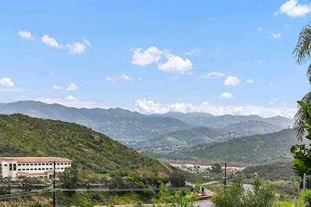 10934 Avenida Roberta Spring Valley, CA 91978