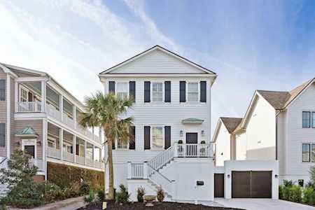 25 Lowndes Pointe Dr Charleston, SC 29403
