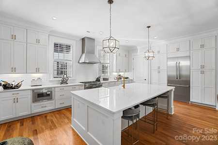 6533 Hazelton Dr Charlotte, NC 28210