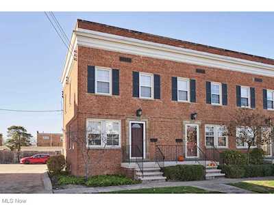2638 Wooster Rd Rocky River, OH 44116