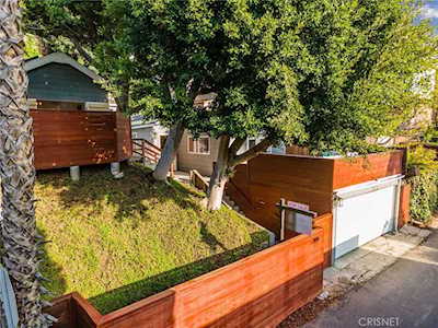 2158 Alcyona Dr Los Angeles, CA 90068