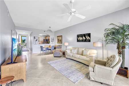6816 Sterling Greens Pl #1302 Naples, FL 34104